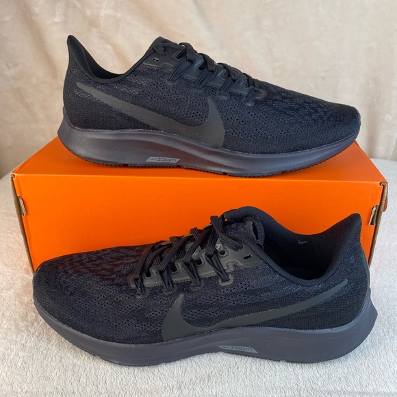 nike zoom pegasus triple black